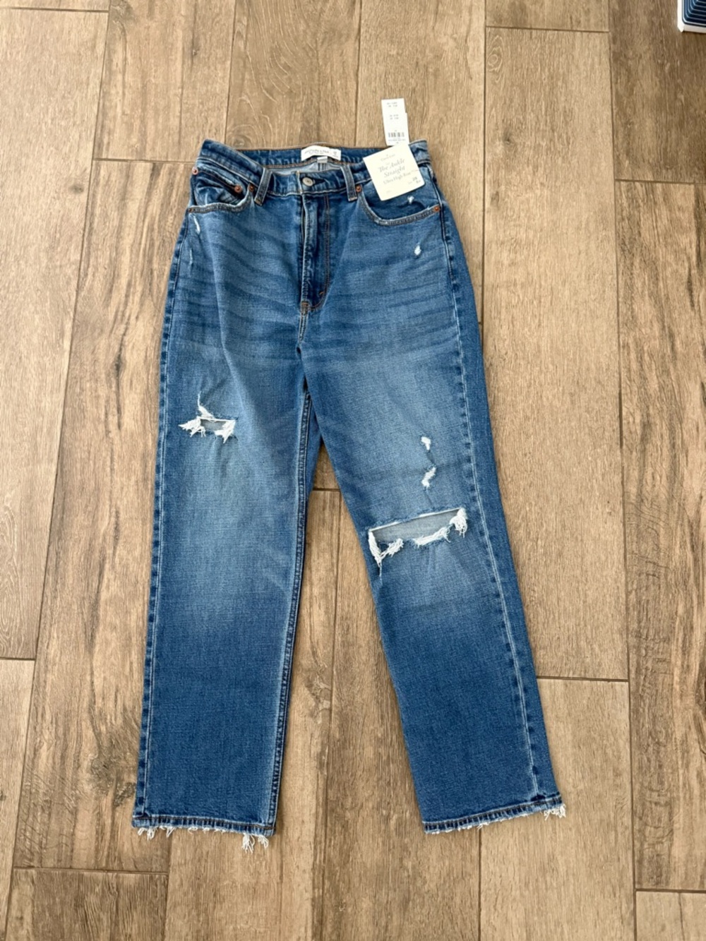 Abercrombie & Fitch High-Rise Distressed Straight-Leg Jeans - Medium Blue